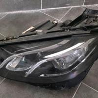 Faro Mercedes classe E cabrio 2019