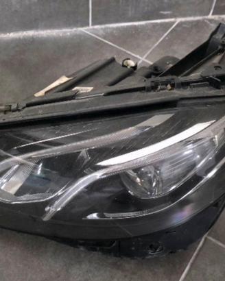 Faro Mercedes classe E cabrio 2019