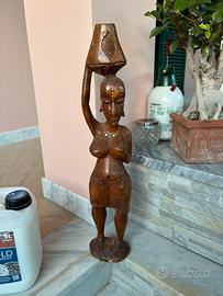 Statua in legno donna con giara