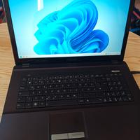Laptop Asus i7 pronto per uso