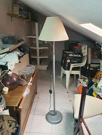 lume con piantana funzionante