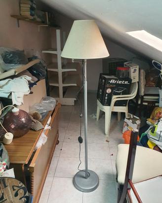 lume con piantana funzionante