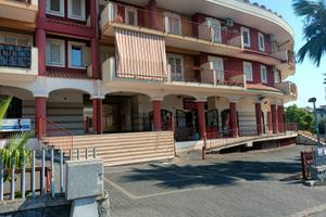 Elegante mansarda nuova costruzione aci catena