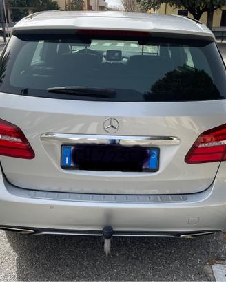 Mercedes Classe B 200 Sport gancio traino Mercedes