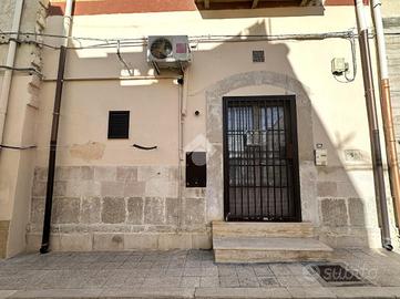 CASA INDIPENDENTE A CANOSA DI PUGLIA