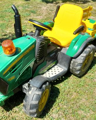 Trattorino a batteria John Deere con rimorchio