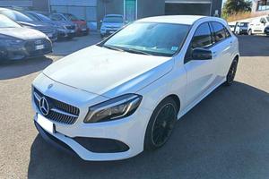 MERCEDES-BENZ A 180 d Automatic Premium