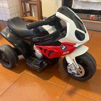 Moto cavalcabile per bambini Bmw