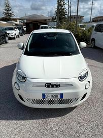 Fiat 500 500e Berlina 42 kWh Icon
