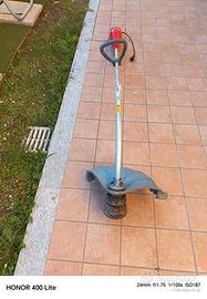 taglia erba  a filo elettrico 
