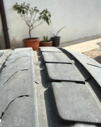 4 gomme estive Pirelli Cinturato P7