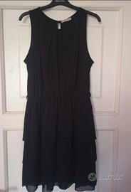 abito con gonna a balze