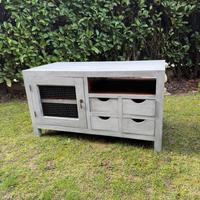 Mobile in legno stile rustico