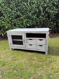 Mobile in legno stile rustico