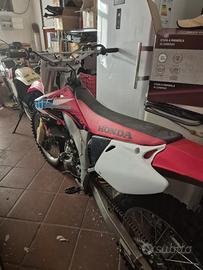 HONDA CRF 450 PRIMA SERIE