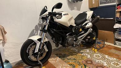 Ducati monster