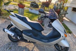 Yamaha scooter
