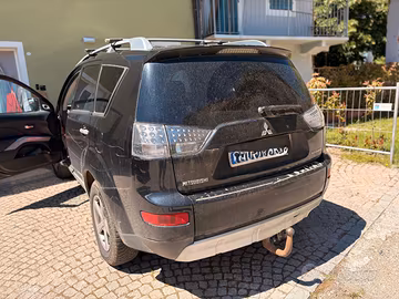 Mitsubishi Outlander 7 Posti – 4x4 con Lock – GPL