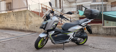 Scooter QJ Motor ATR 125X