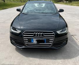 Audi A4 Avant SLINE 2015 nera