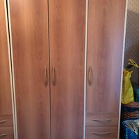 Armadio 3 ante e 3 cassetti