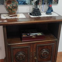 Mobile antico in legno,