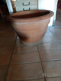VASO TONDO IN TERRACOTTA FATTO A MANO