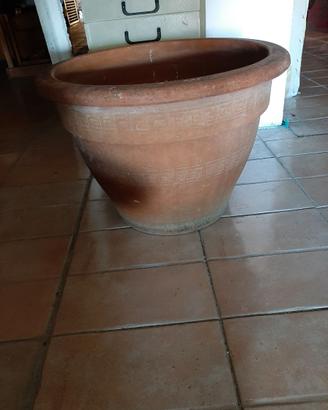 VASO TONDO IN TERRACOTTA FATTO A MANO