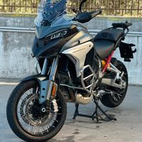 Ducati Multistrada V4 S Travel & Radar