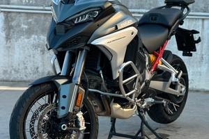 Ducati Multistrada V4 S Travel & Radar