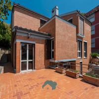 Poli: villa ampia metratura centro paese