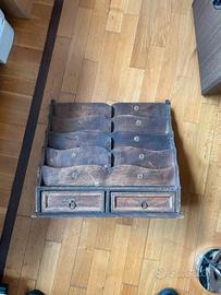Portalettere di legno