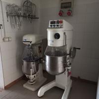 Attrezzatura laboratorio pasticceria