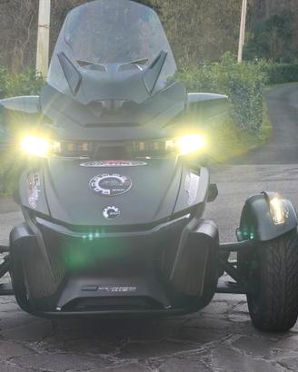 CAN-AM BRP SPYDER