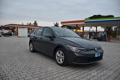Volkswagen Golf 1.5 TGI DSG Style