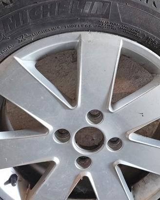 Cerchio completo in lega + gomma Michelin Energy S