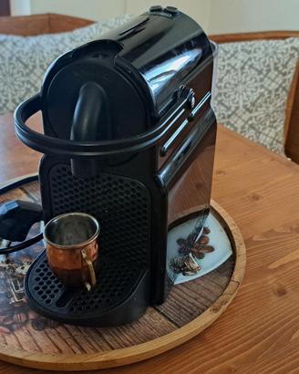 Nespresso De'Longhi Inissia usata pochissimo