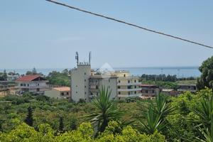 3 LOCALI A REGGIO DI CALABRIA