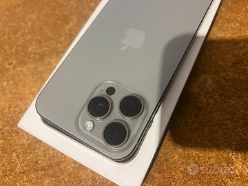 Iphone 16 Pro Max natural titanium