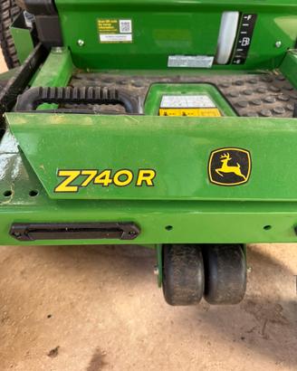 Trattore rasaerba  jhon deere z 740r raggio zero