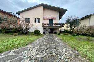 VILLA SINGOLA A ROVATO