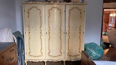 Mobile in stile veneziano