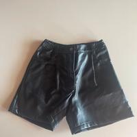 Pantaloncini corti in pelle finta