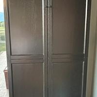 Armadio-libreria con ante rovere