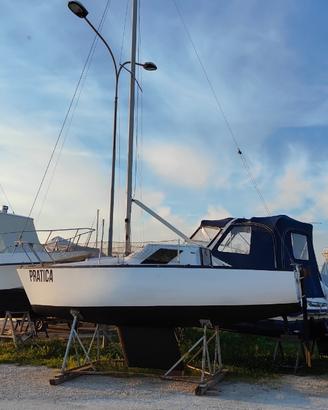 Barca a vela cabinata LA VELA 6