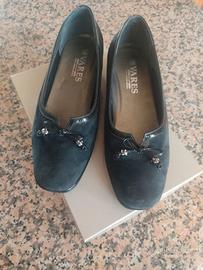 Scarpe modello confort Marca Vares