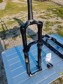 forcella rockshock 35 Gold 29  160 boost.