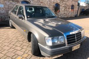 Mercedes W124 anni 1990