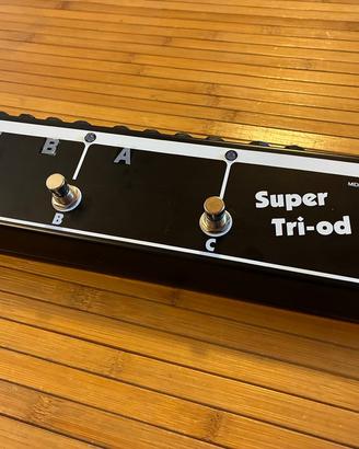 Midione Super TRI-OD switcher-looper