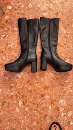 stivali zeppa marrone scure Unisa